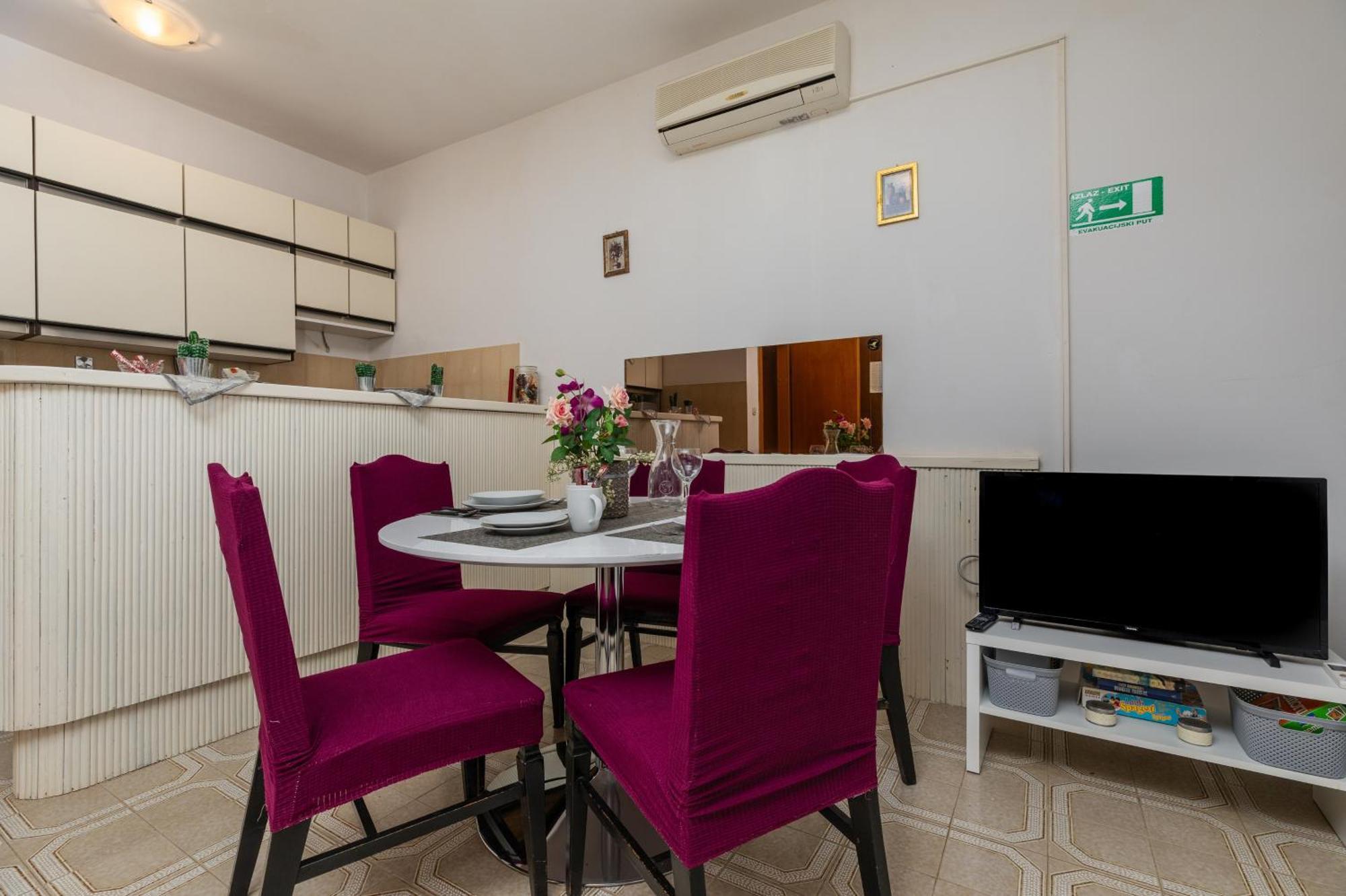 Apartments By The Sea Balica Rat, Omis - 1065 外观 照片